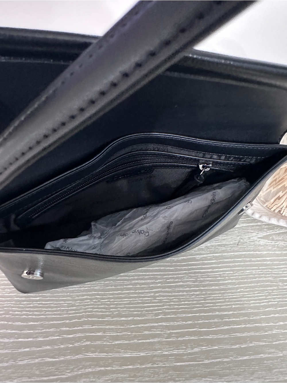 Calvin Klein Black Leather Shoulder Bag with Top Handle - Picture 2 of 7